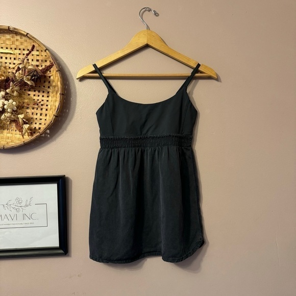 Lululemon Black Bliss Tank Top Womens Size 6 - Picture 2 of 10